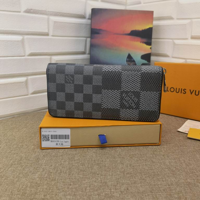 Louis Vuitton boutique wallets-LV015B